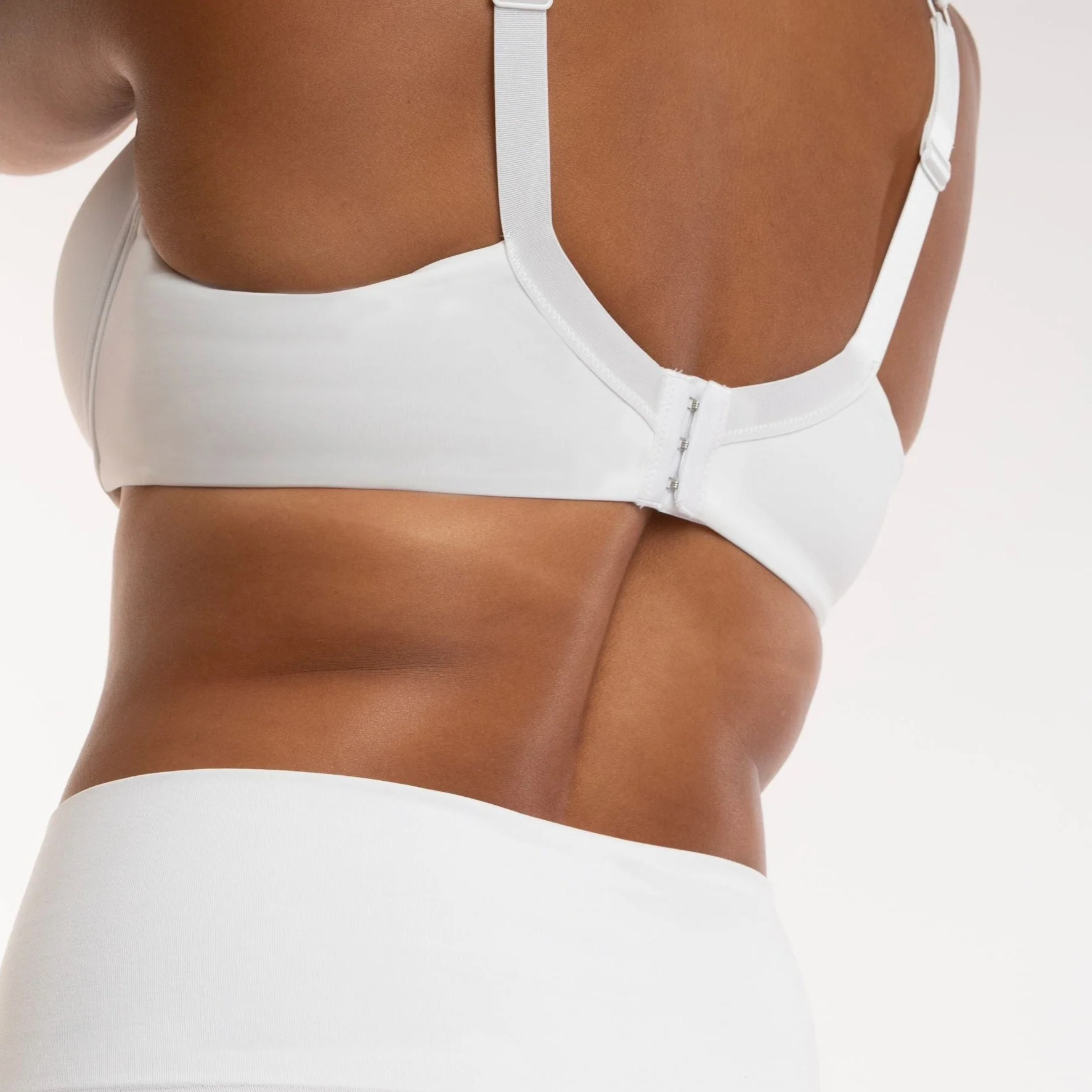 The Underwire Cradle Bra - Image 3